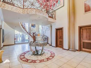 Villa Vuso by Euphoric Leisure - Benoni - 5