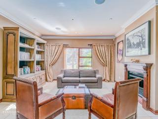 Villa Vuso by Euphoric Leisure - Benoni - 9