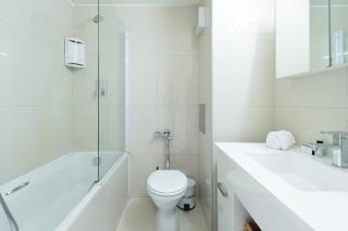 Apartment in Seapoint, Pool and free parking. - 6