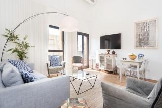 Seaside Escape with Blissful Balcony and Mamad by Sea N' Rent - Tel Aviv - 9