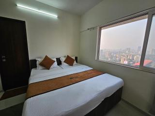 Pinaki Comfort Stay Omkar Signet - Mumbai - 9