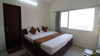 Pinaki Comfort Stay Omkar Signet - Mumbai - 5