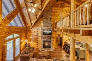 Cabin Retreat w Game Room Hot Tub BBQ Alpine Mountain Lodge by AvantStay - Pigeon Forge - 9