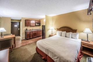 Suburban Studios Fort Wayne - Fort Wayne - 1