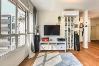 Radiant 1BR Apt w Parking in the Heart of Tel Aviv with Shelter by Sea N' Rent - Tel Aviv - 7