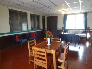 Hostal Harvest House - León - 9