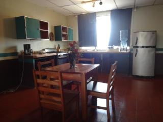 Hostal Harvest House - León - 8