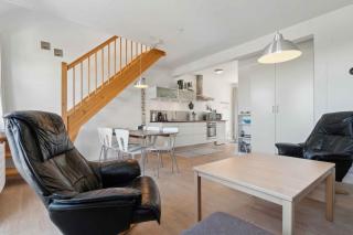 Holiday Apartment For 4 With Shared Pool - Åkirkeby - 8