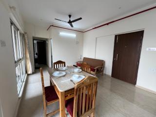 Pinaki Comfort Stay Omkar Signet - Mumbai - 2