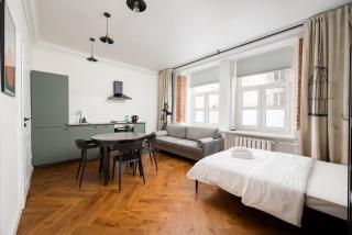 Metro Wileński Varsovia Studio #4 by BookingHost - 0