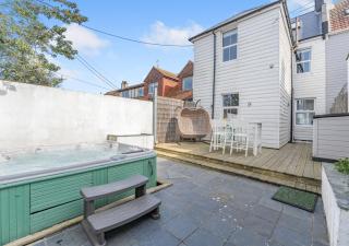 White Water House - Pevensey - 0