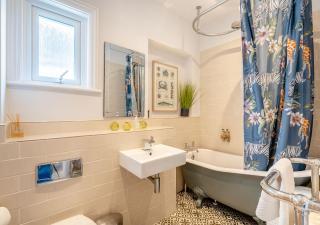 White Water House - Pevensey - 1