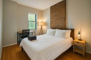 Soulard 2BR w Balcony & Parking - Soulard - 7