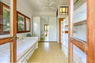Spacious 3BR Penthouse w Rooftop 7 min from Beach and Shelter by Sea N' Rent - Tel Aviv - 1