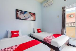 OYO 3387 Nakula Homestay Syariah - Tuban - 9