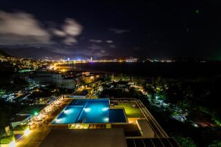 Spacious apartment with ocean view & jacuzzi - Patong Beach - 8