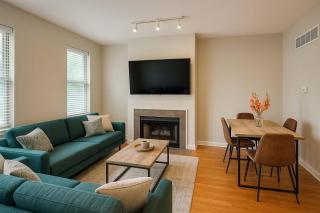 Soulard Reunion Spot 2BR with Balcony & Parking - Soulard - 9