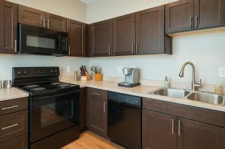 Soulard Reunion Spot 2BR with Balcony & Parking - Soulard - 4