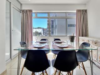 Central, secure, good wifi- with parking - Kaapstad - 9