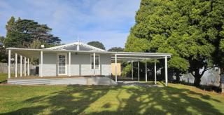 Nelba Cottage - - 9