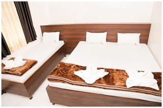 HOTEL Sai ! Samarpan Near Shri Sai Baba Temple Shirdi - Best Budget Hotel In Shirdi - Shirdi - 5
