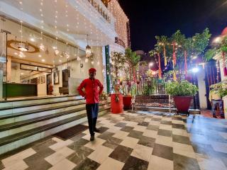 Hotel Raj Palace - Jāmb - 2