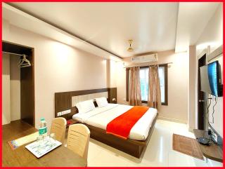 HOTEL HOME TOWN Near Jagannath Temple - Sea Beach - Fully Air conditioned & Spacious Luxuary Rooms - Free Wifi & Parking Facilities - A Heart of The City - Puri - 9