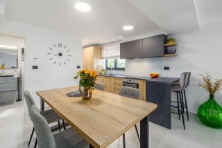 Elegantes Apartment im Villenviertel nur 10 Minuten zum Strand - Poreč - 7