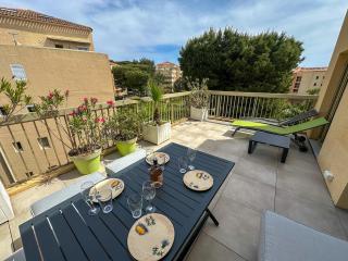 Genévriers - T2 - Terrasse - piscine - Parking - 3