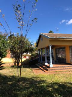 Tebogo Holiday Home - Johannesburgo - 1