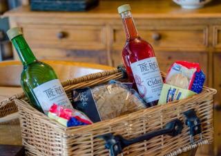Great Tre-Rhew Farm - Llanvetherine - 1