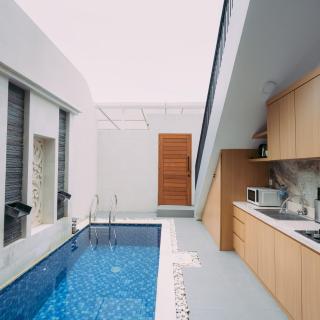 The Lavana Nakula Villa Kuta Sunset - 2