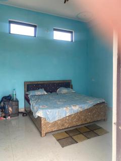 Tiwari Guest house nd lawn - Jāmb - 4