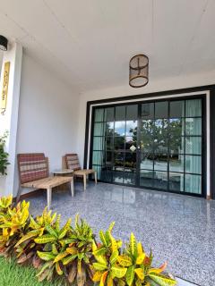 โรงแรมบ้านมะลิ ฮิลล์ เรสซิเด้นท์ - Kaeng Khlo - 7