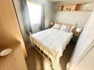 Lovely 8 Berth Caravan At Harts Holiday Park In Kent Ref 74066B - Sheerness - 2