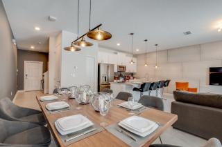 Last Minute Disney Getaway! Private Pool, Hot Tub & Games Room. Book Now! #24490 - Kissimmee - 4