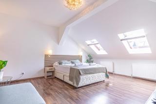 Chic & Comfy 3BR Apt in the Heart of Vienna - Wenen - 0