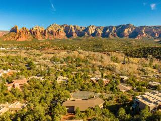 Breathtaking Views Hiking Hot Tub - 5