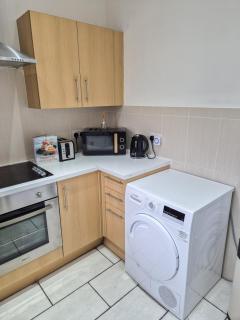 Stylish 2-Bedroom Apartment in Maida Vale near Little Venice & Paddington - London - 1