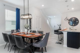 Last Minute Disney Getaway! Private Pool, Hot Tub & Games Room. Book Now! #49383 - Davenport - 4