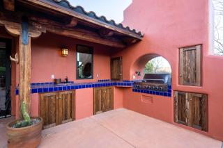 On golf course w a pond Heated pool serene retreat entertainers outdoor BBQ living space - Sedona - 7