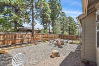 Sublime Mountain Retreat Pool Table Fire-Pit Arcade Game Ideal Location w Central AC - Flagstaff - 5