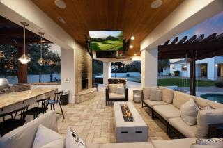 Entertainers Paradise ArcadeGolf SimuPickleballTheaterGymSwim-up Bar - 6