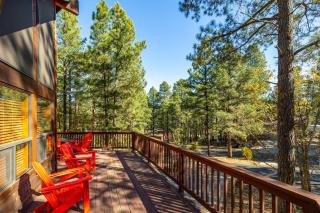 Flagstaff Retreat: Deck Spa Game Room Stunning Views - Flagstaff - 6