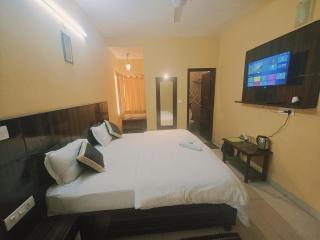 Ghai's Sunrise - Mussoorie - 7