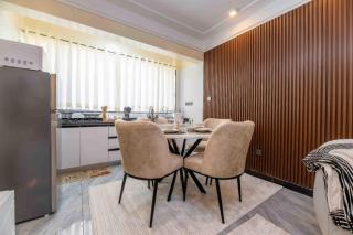 beautiful one bedroom apartment with swimming pool fully equipped gym ample parking space and a relaxing rooftop with breathtaking views - Nairobi - 5