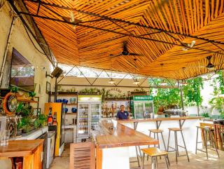 The Slow Leopard - Dar es Salaam - 0