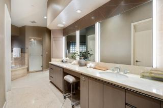 Indoor pool 2.5 acres gym with sauna At Hideaway Estate - Scottsdale - 2
