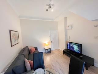 1-Bedroom flat with small garden & Paid Parking in Finsbury Park, Highbury - Londres - 9