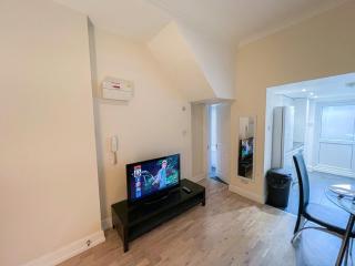 1-Bedroom flat with small garden & Paid Parking in Finsbury Park, Highbury - Londres - 8